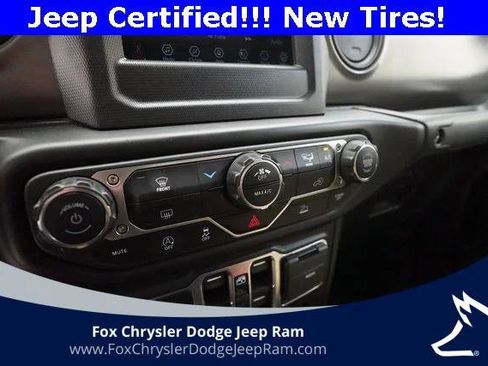 Certified 2023 Jeep Gladiator Sport image 20