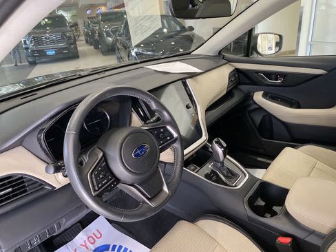 Used 2025 Subaru Outback Premium w/ Popular Package #1A AWD/4WD image 17