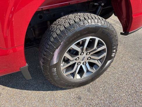 Used 2022 Ford F150 Lariat w/ Max Trailer Tow Package image 5