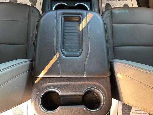 Used 2021 GMC Yukon SLT image 16