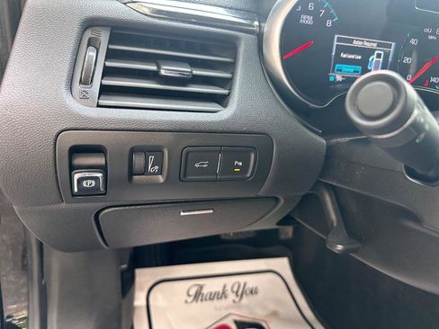 Used 2019 Chevrolet Impala Premier FWD image 11