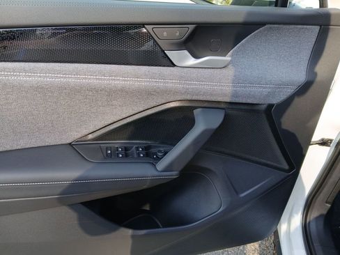 New 2025 Volkswagen Tiguan S image 11