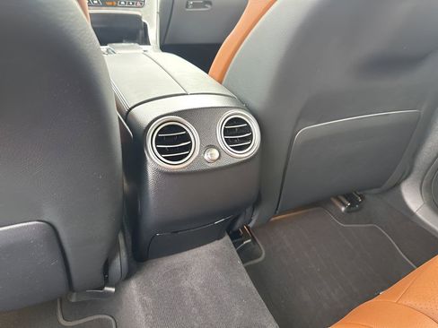 Used 2022 Mercedes-Benz GLC 300 image 21