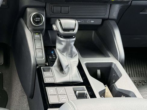 Used 2025 Toyota Land Cruiser 1958 image 19