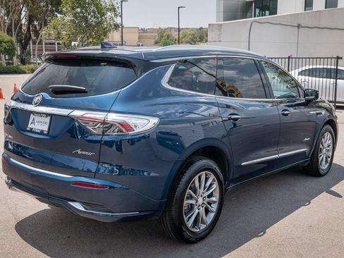 Used 2022 Buick Enclave Avenir w/ Avenir Technology Package AWD/4WD image 7