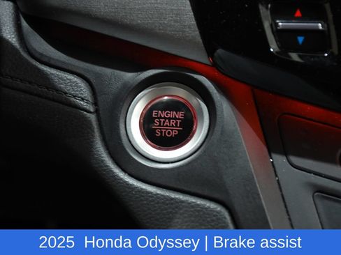 Used 2025 Honda Odyssey Sport-L image 17
