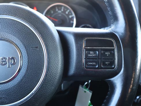 Used 2013 Jeep Wrangler Unlimited Sahara w/ Dual Top Group image 40