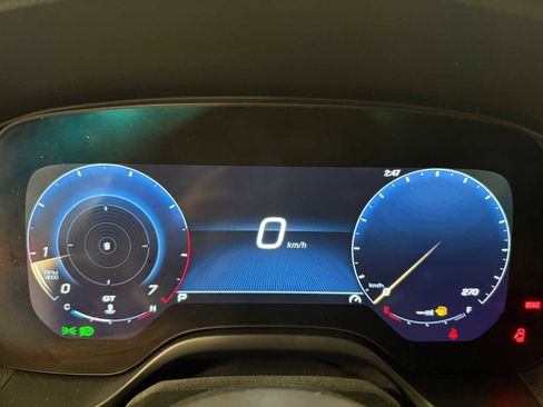 Used 2023 Maserati Grecale GT image 5