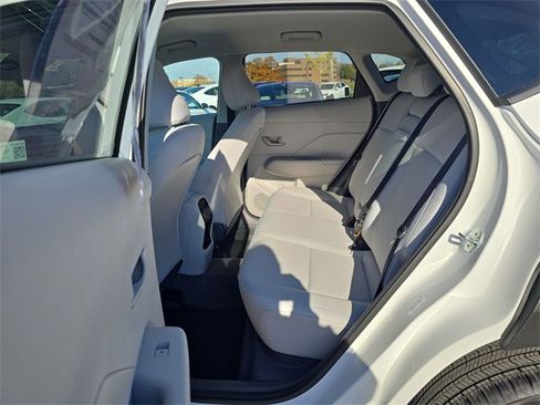 Certified 2025 Hyundai Kona SEL image 21