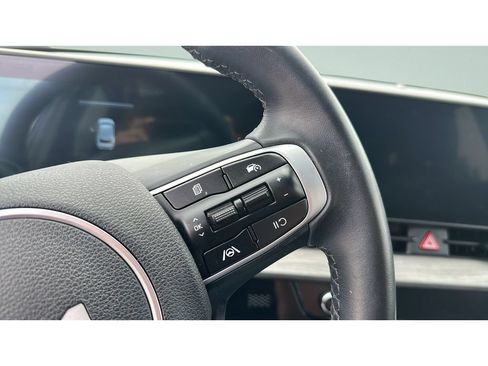 Used 2025 Kia Sportage X-Line w/ Premium Package AWD/4WD image 22
