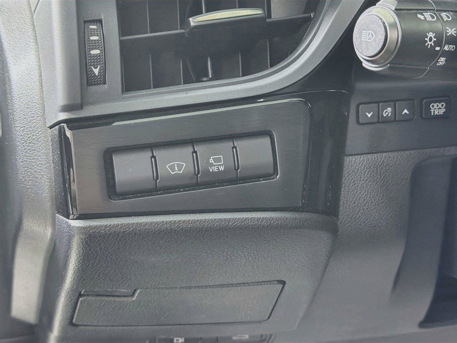 Used 2023 Lexus ES 300h Ultra Luxury w/ Accessory Package (Z2) FWD image 10