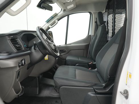 Used 2023 Ford Transit 250 Low Roof AWD w/ Exterior Upgrade Package image 17
