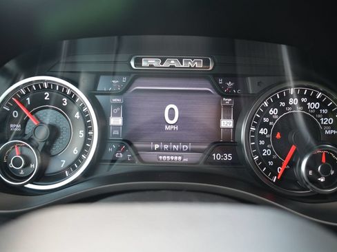 Used 2019 RAM 1500 Laramie w/ Sport Appearance Package AWD/4WD image 12