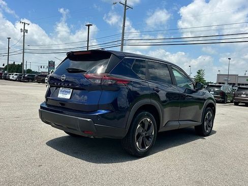 Used 2025 Nissan Rogue SV FWD image 7