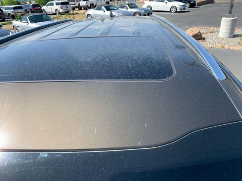 Used 2023 Kia Telluride EX w/ EX Captain's Chair Package FWD image 5