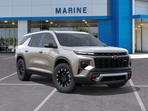 New 2026 Chevrolet Traverse Z71 w/ Enhanced Driving Package AWD/4WD image 7