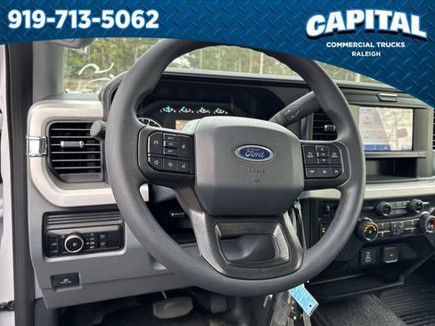 New 2026 Ford F250 XL w/ XL Chrome Package AWD/4WD image 24