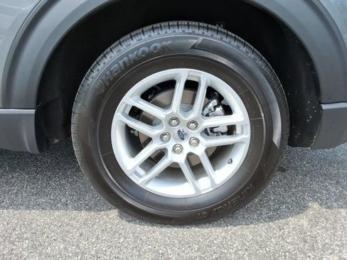 Used 2025 Ford Explorer Active RWD image 11
