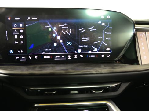 New 2025 Audi Q5 Prestige image 24