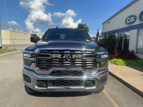 Used 2026 RAM 2500 Big Horn AWD/4WD image 9
