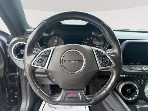 Used 2020 Chevrolet Camaro SS RWD image 11