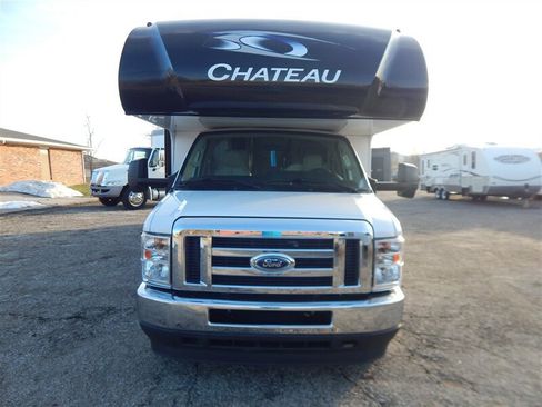 Used 2022 Ford E-450 and Econoline 450 Super Duty w/ Motorhome Prep Package image 4