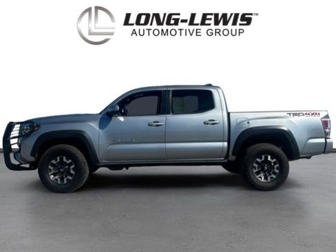 Used 2023 Toyota Tacoma TRD Off-Road w/ TRD Premium Off Road Package image 2