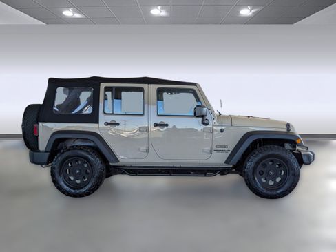 Used 2016 Jeep Wrangler Unlimited Sport image 8
