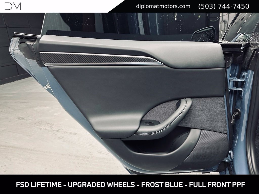 Used 2026 Tesla Model S Plaid AWD/4WD image 27