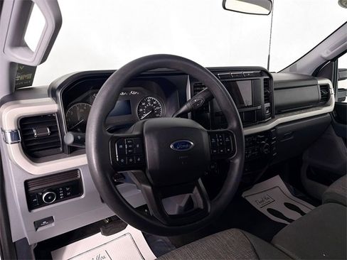 Used 2024 Ford F350 XLT image 9