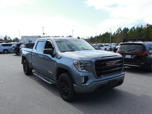 Used 2020 GMC Sierra 1500 Elevation w/ Elevation Value Package image 3