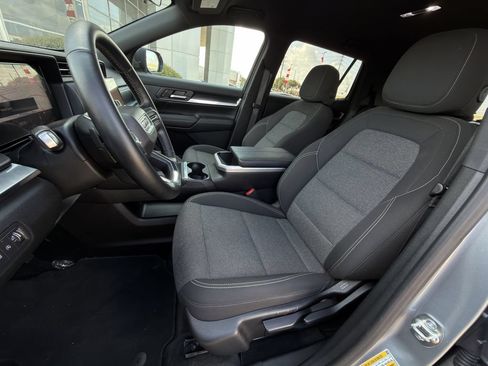 Used 2025 GMC Terrain Elevation FWD image 23