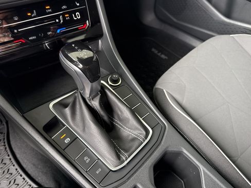 Used 2025 Volkswagen Jetta Sport FWD image 24