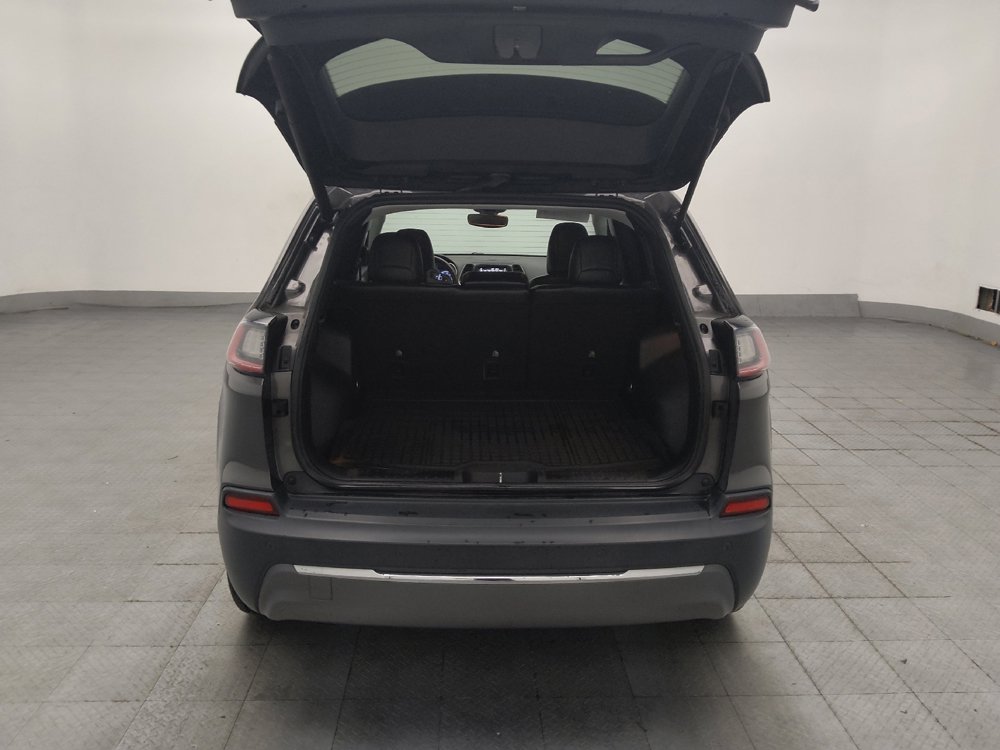 Used 2019 Jeep Cherokee Limited FWD image 29