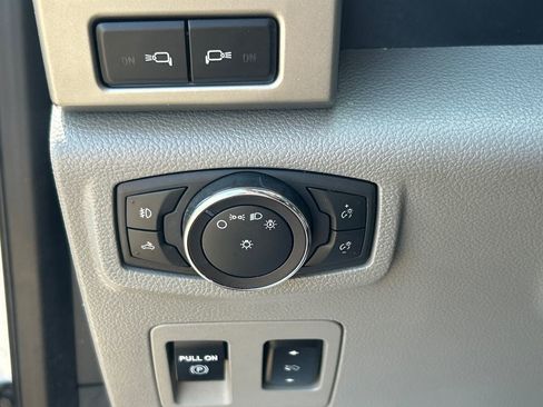 Used 2019 Ford F150 Lariat AWD/4WD image 31