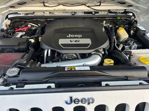 Used 2016 Jeep Wrangler Unlimited Sport w/ Quick Order Package 24S AWD/4WD image 35
