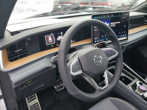 New 2026 Volkswagen Tiguan SEL R-Line image 22