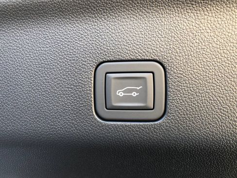 New 2026 Chevrolet Tahoe High Country image 7