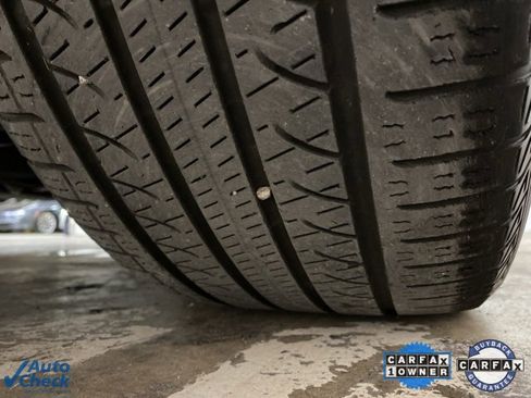 Used 2022 Porsche Cayenne w/ Premium Package image 95