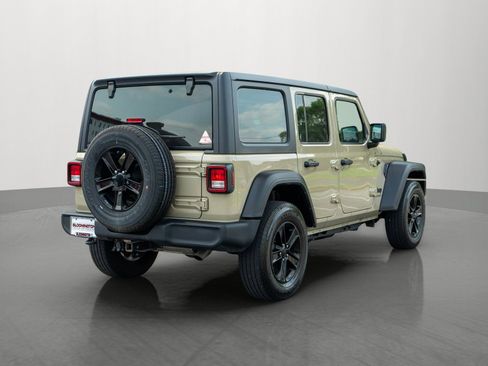 Used 2022 Jeep Wrangler Unlimited Sport AWD/4WD image 7