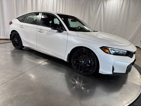 Used 2025 Honda Civic Sport image 10