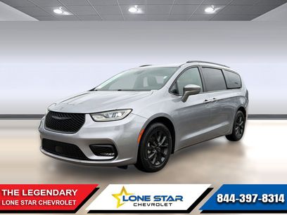 Used 2021 Chrysler Pacifica Touring w/ S Appearance Package