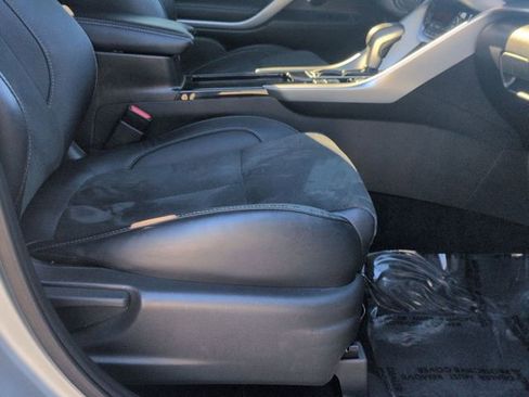 Used 2023 Mitsubishi Eclipse Cross SE image 28