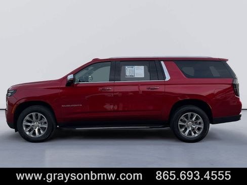Used 2025 Chevrolet Suburban Premier w/ Sun And Tow Package AWD/4WD image 6