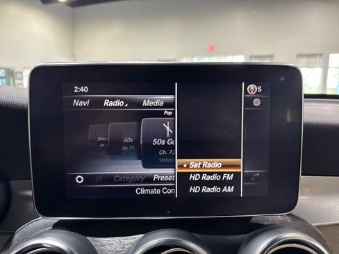 Used 2018 Mercedes-Benz GLC 300 w/ Multimedia Package image 80