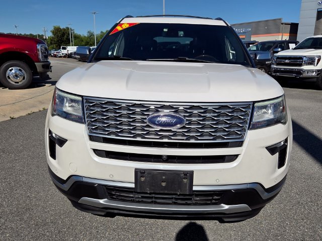 Used 2018 Ford Explorer Platinum AWD/4WD image 2
