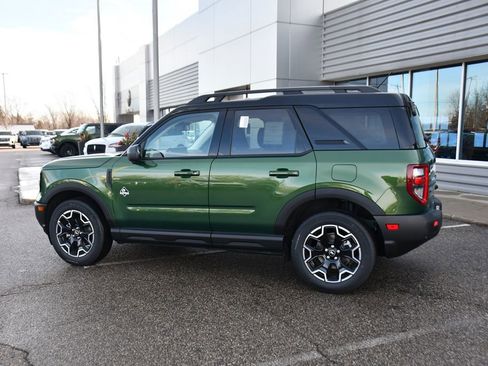 Used 2025 Ford Bronco Sport Outer Banks AWD/4WD image 3