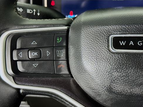 Used 2023 Jeep Wagoneer 4WD w/ HD Trailer Tow Package image 13