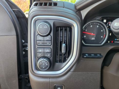 Used 2020 Chevrolet Silverado 3500 LTZ w/ LTZ Premium Package image 21