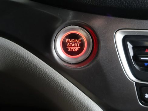 Used 2017 Honda Pilot EX-L image 39